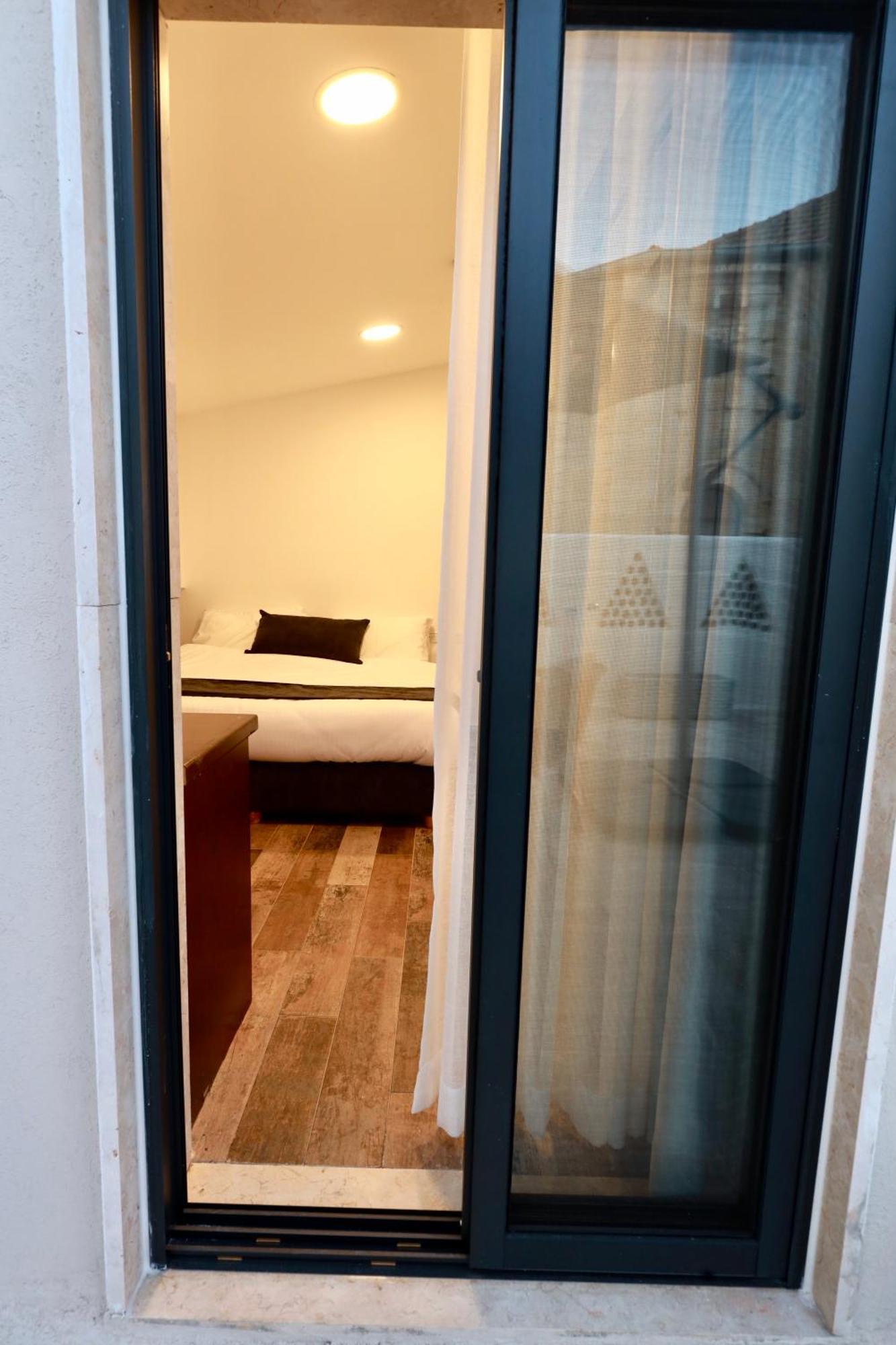 Petrakis Inn Jerusalem Eksteriør bilde